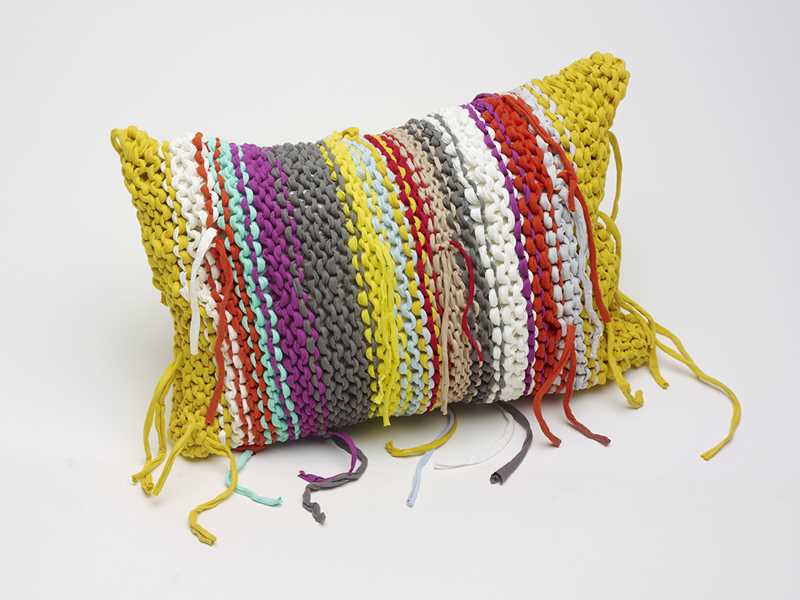 Knitting patterns using leftover yarn