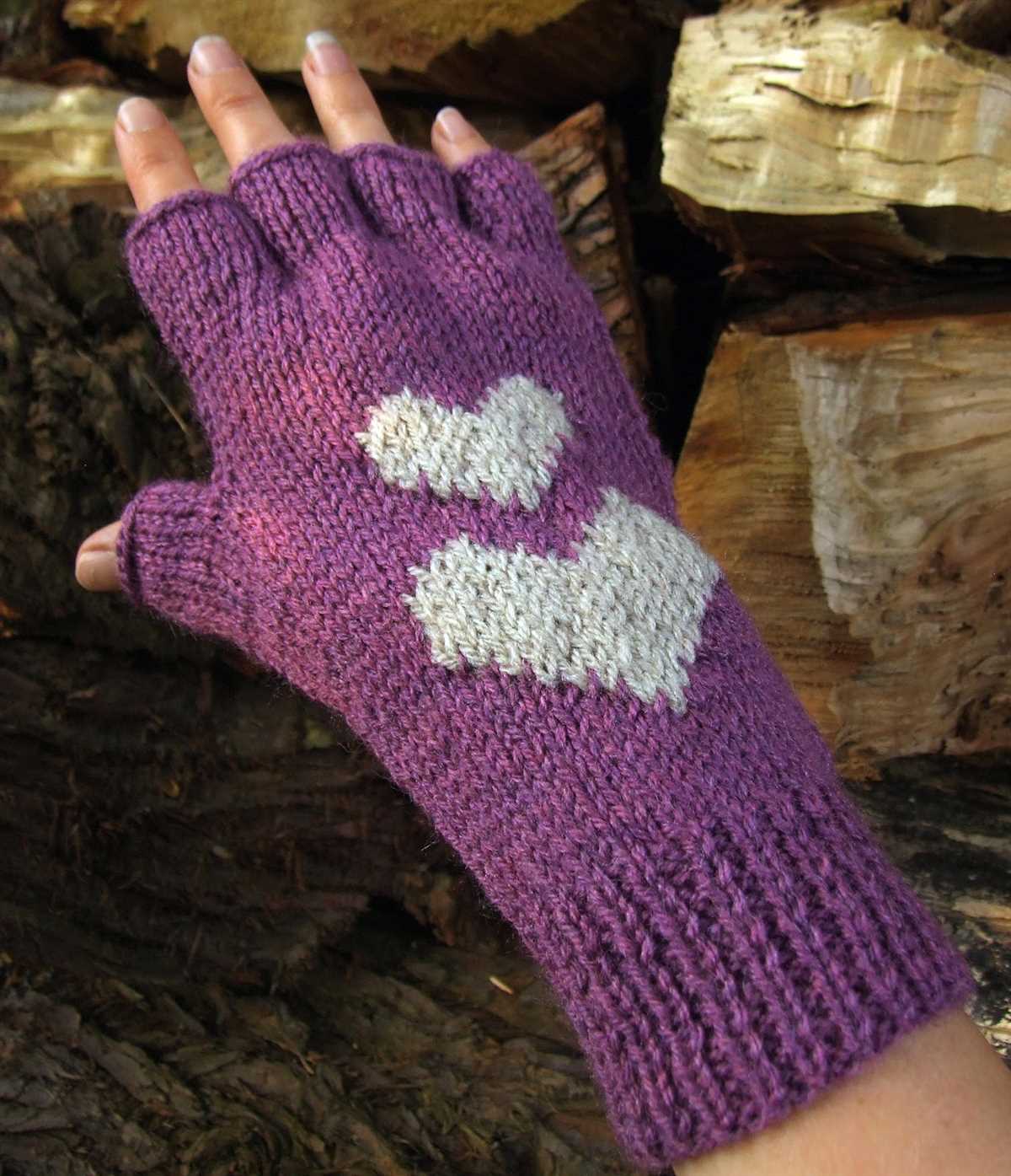 Knit pattern for fingerless gloves