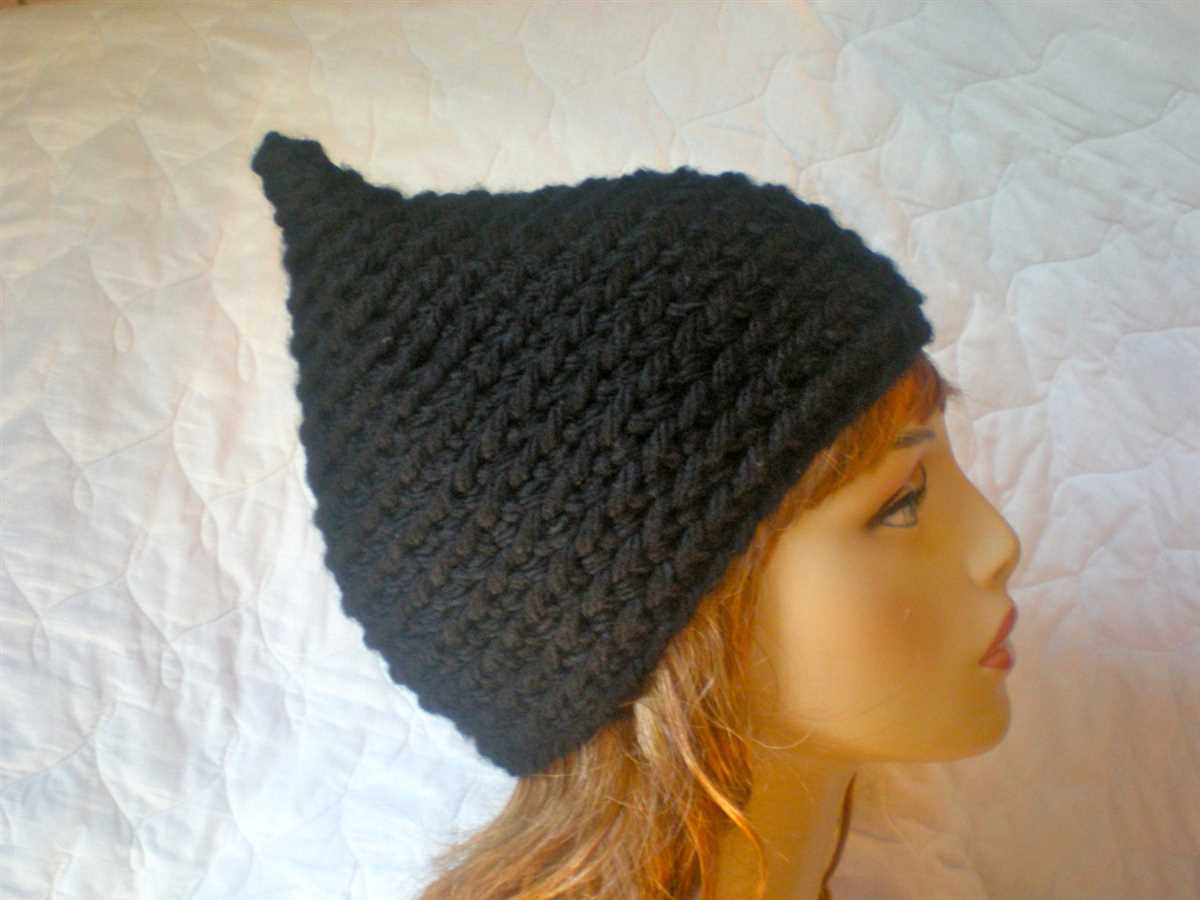 Pixie hat free knitting pattern