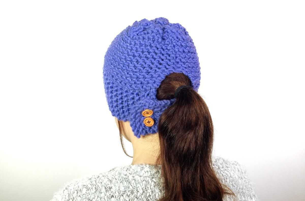 Ponytail hat knitting pattern
