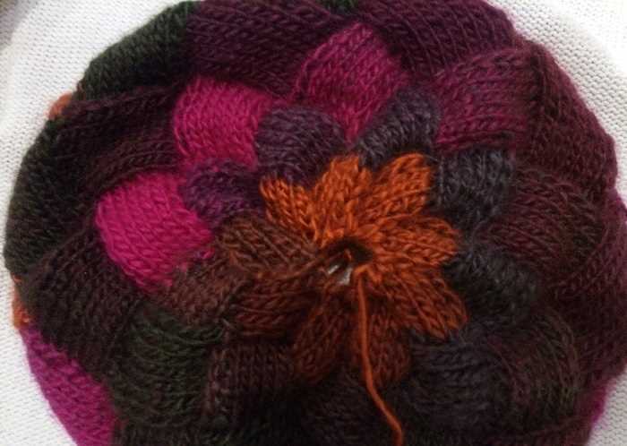 Entrelac beret knitting pattern