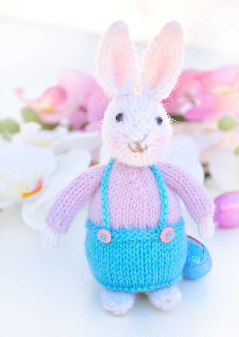 Easter rabbit knitting pattern