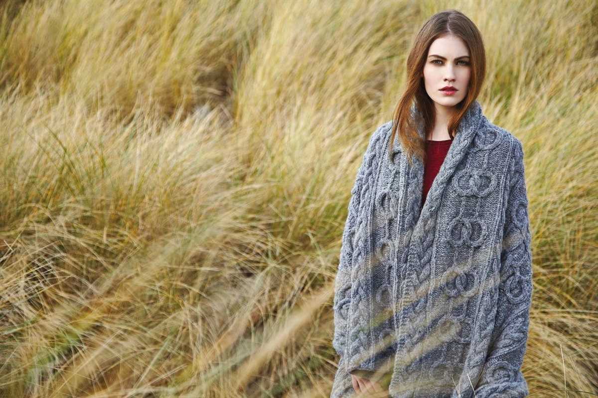 Oversized cropped cardigan knitting pattern