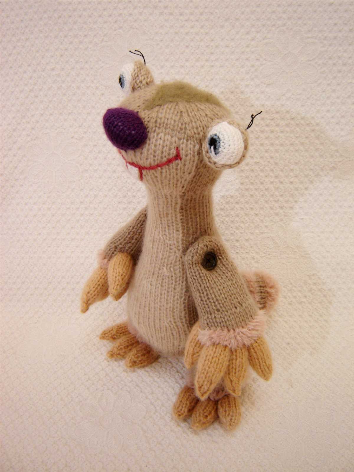 Knit sloth pattern