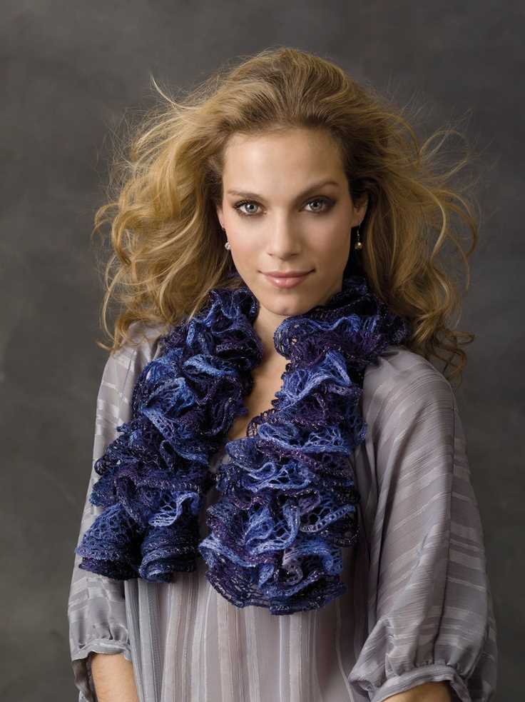 Frilly scarf knitting pattern