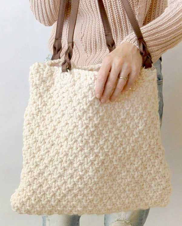 Simple knitted tote bag pattern