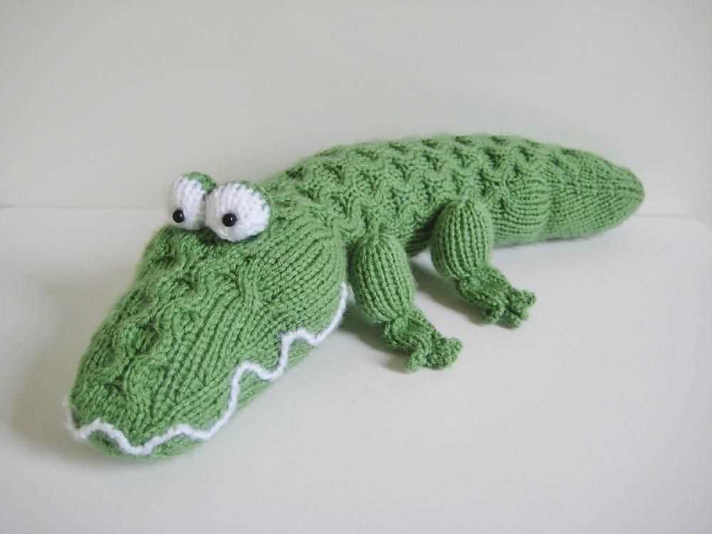 Ravelry free toy knitting patterns