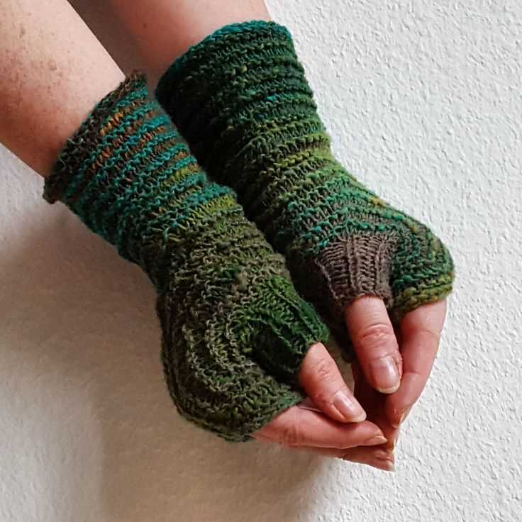 Ravelry knitting patterns fingerless gloves