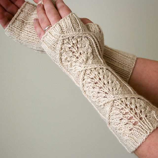 Ravelry knitting patterns fingerless gloves