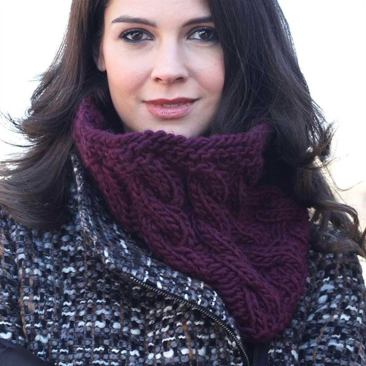 Chunky knit cowl pattern
