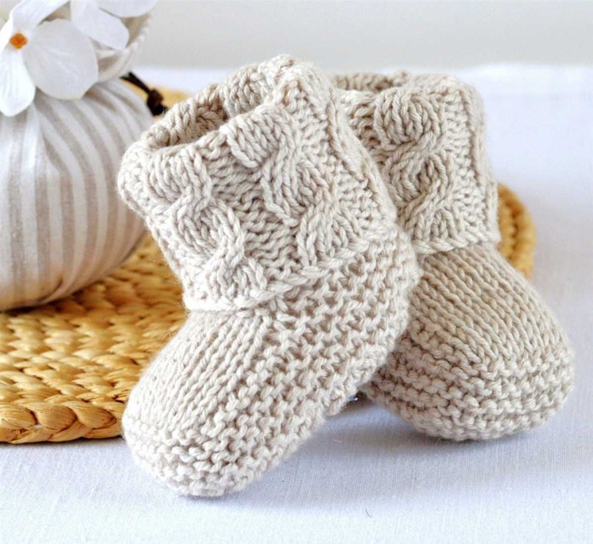 Free knitting booties pattern