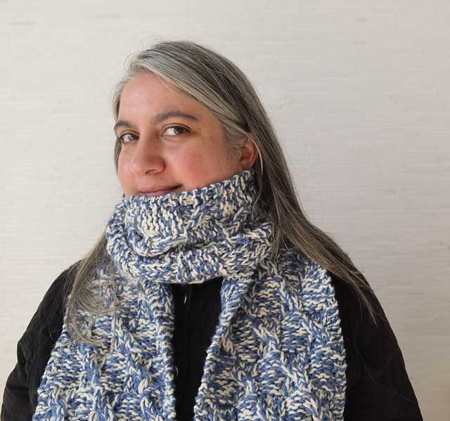 Scarf with sleeves knitting pattern free