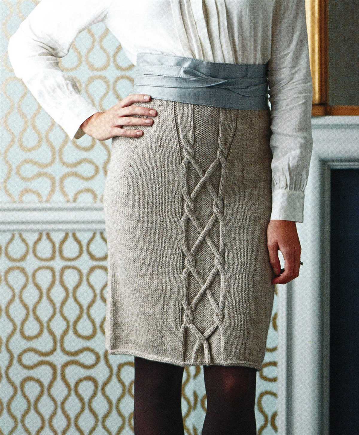 Knitted lace skirt pattern