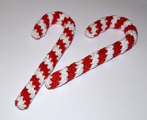 Knit candy cane pattern