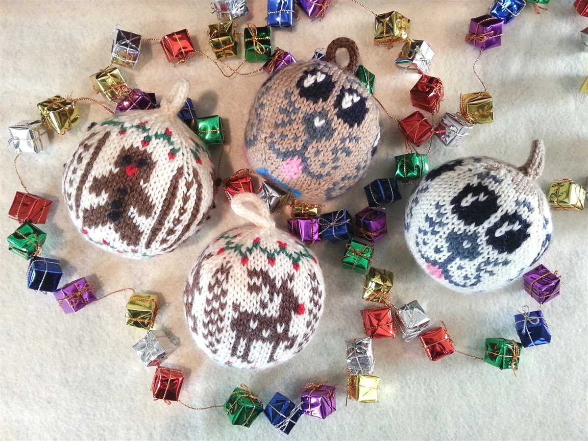 Knitted christmas lights free pattern