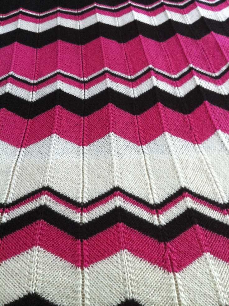 Chevron pattern knitting