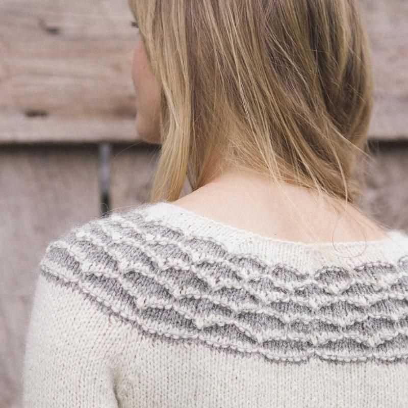 Simple pullover knitting pattern