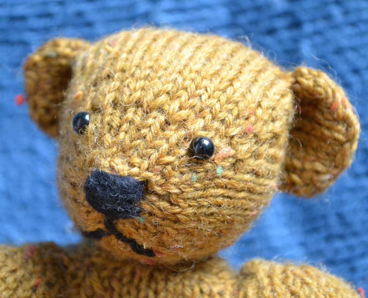 Small teddy bear knitting pattern