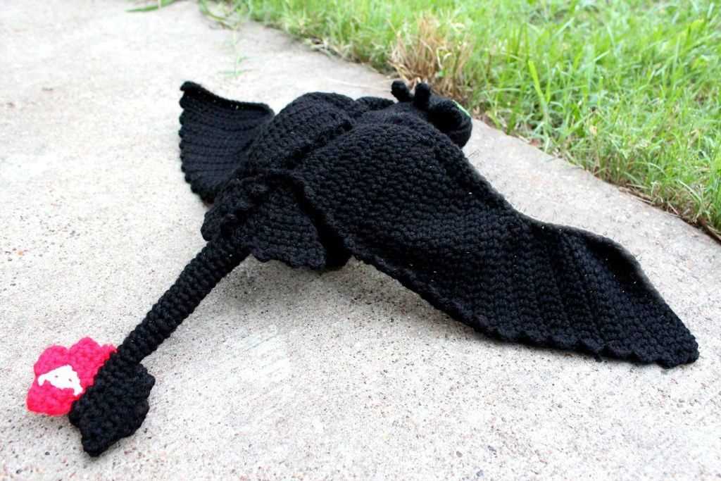 Knitting pattern toothless dragon