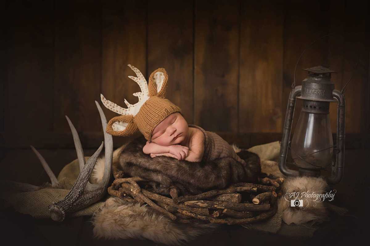 Knit deer hat pattern