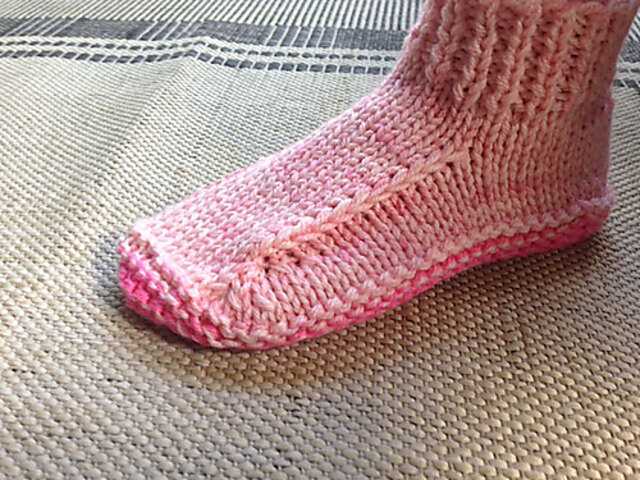 Free slipper boot knitting patterns