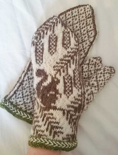 Stranded mittens knitting pattern