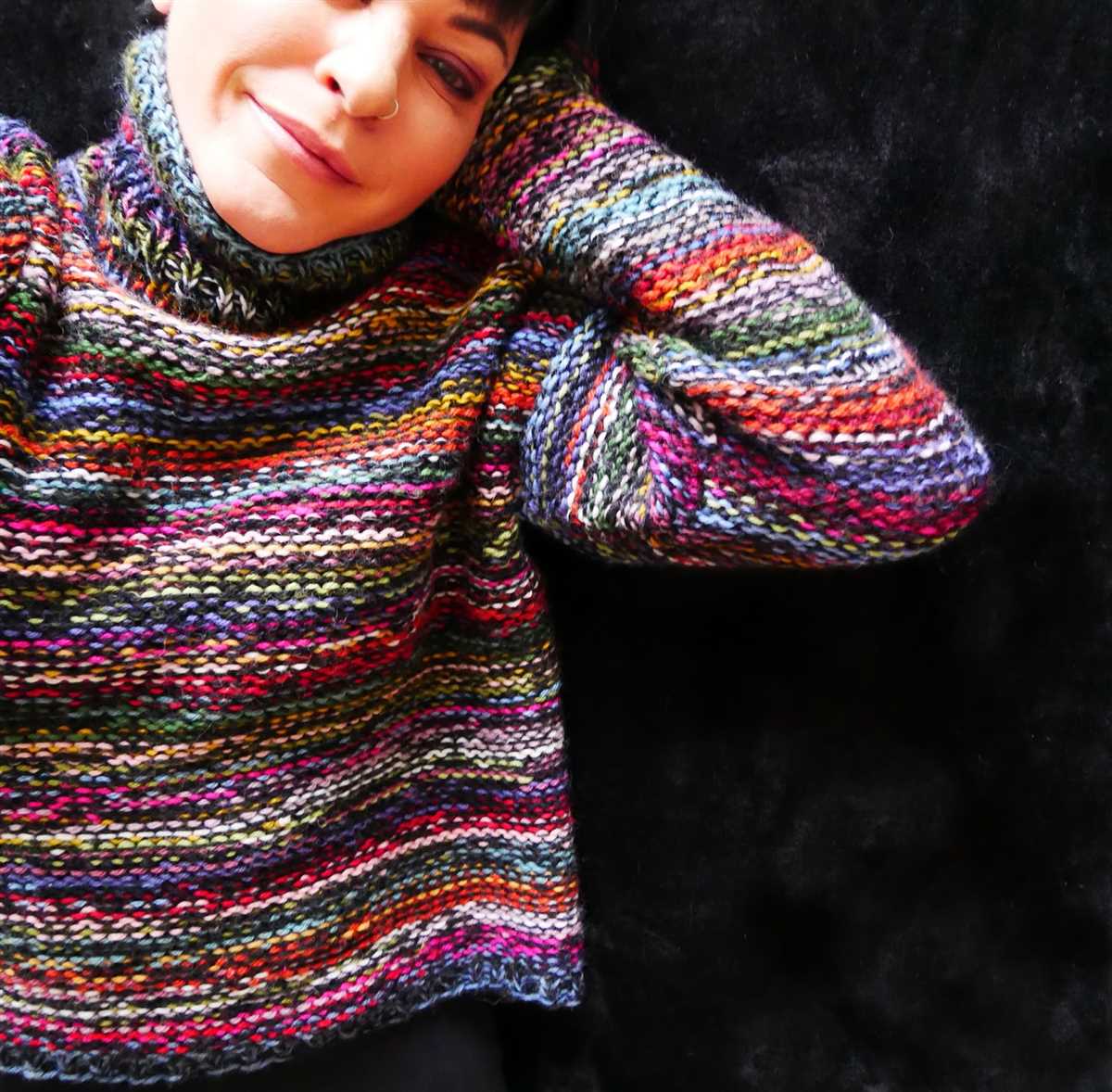 Sweater scarf with sleeves knitting pattern