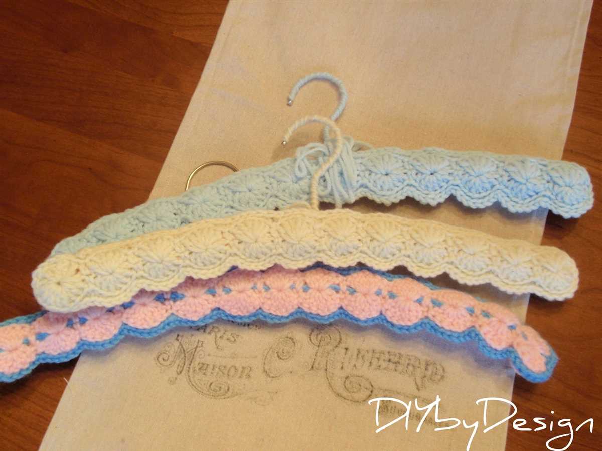 Free patterns for knitted or crochet coat hanger covers
