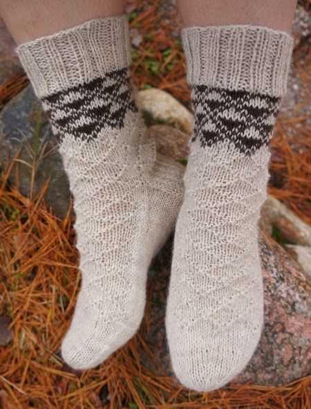 Free sock knitting patterns ravelry