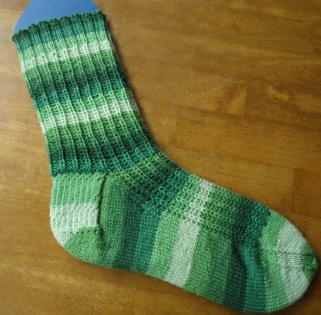 Knit sock pattern easy