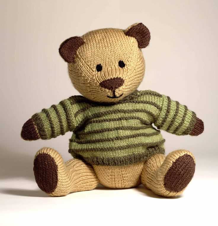 Tiny bear knitting pattern