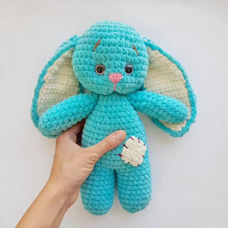 Tiny knitted bunny pattern