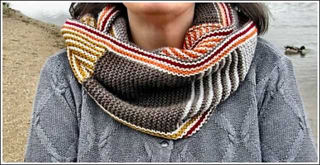 Warm scarf knitting pattern