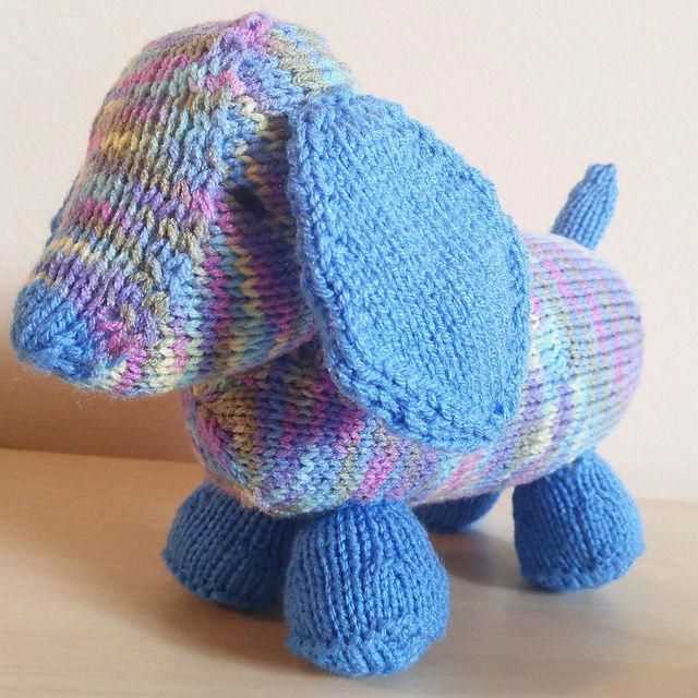 Toy dog knitting pattern