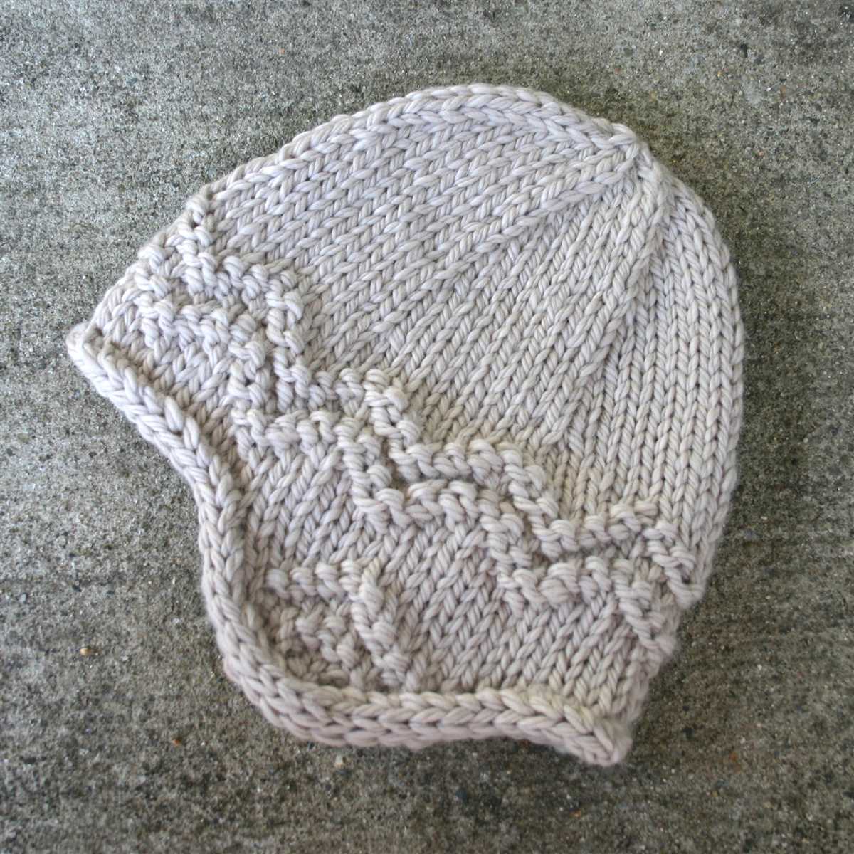 Free knitting patterns hats aran wool