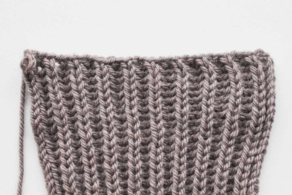 Twisted headband pattern knit