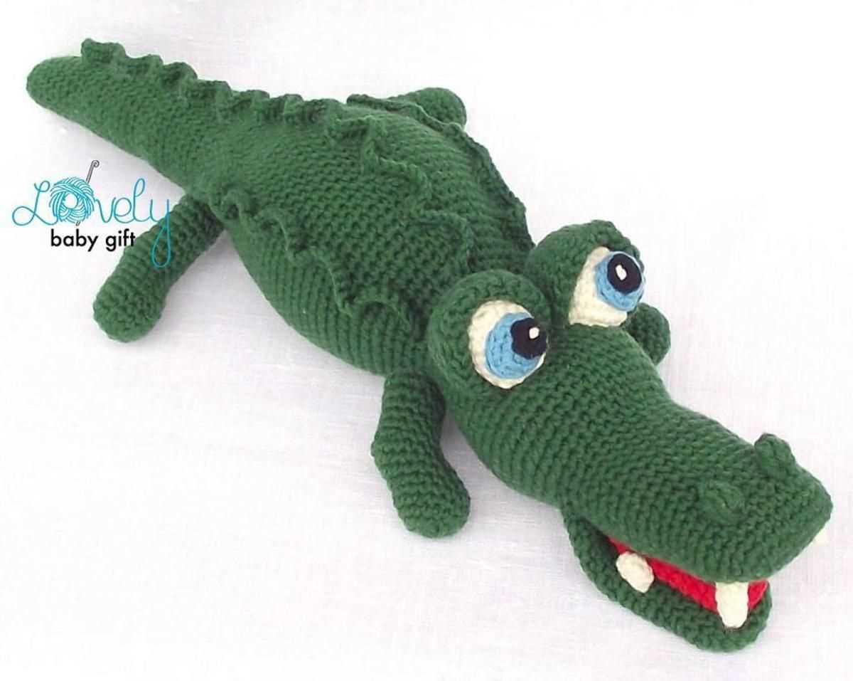 Free crocodile toy knitting pattern