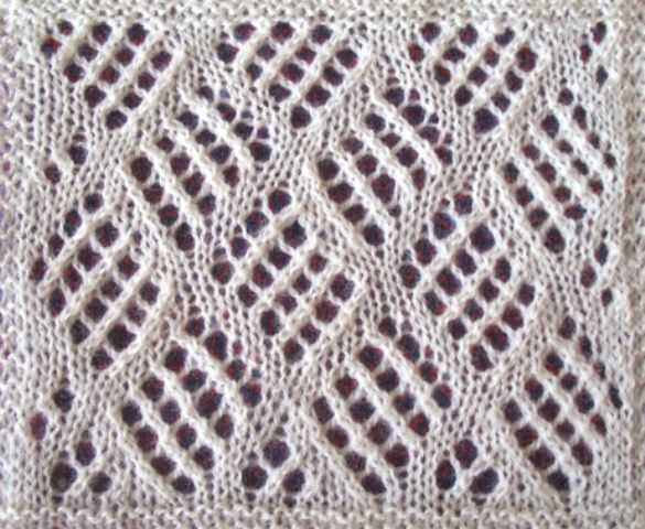 Mesh lace knitting pattern