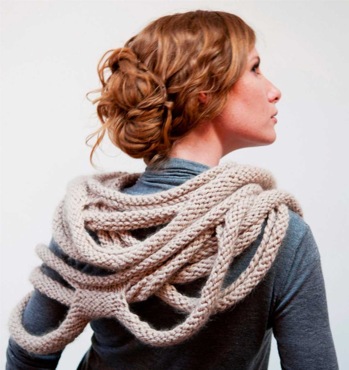 Loop scarf pattern knit