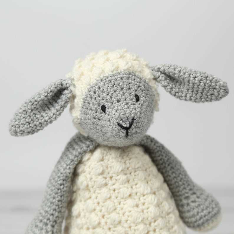 Lionel lamb knitting pattern