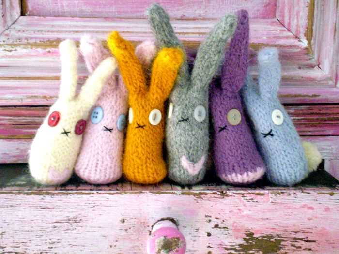 Easter rabbit knitting pattern