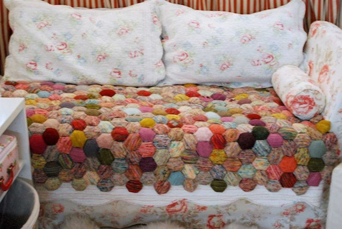 Beekeeper quilt knitting pattern