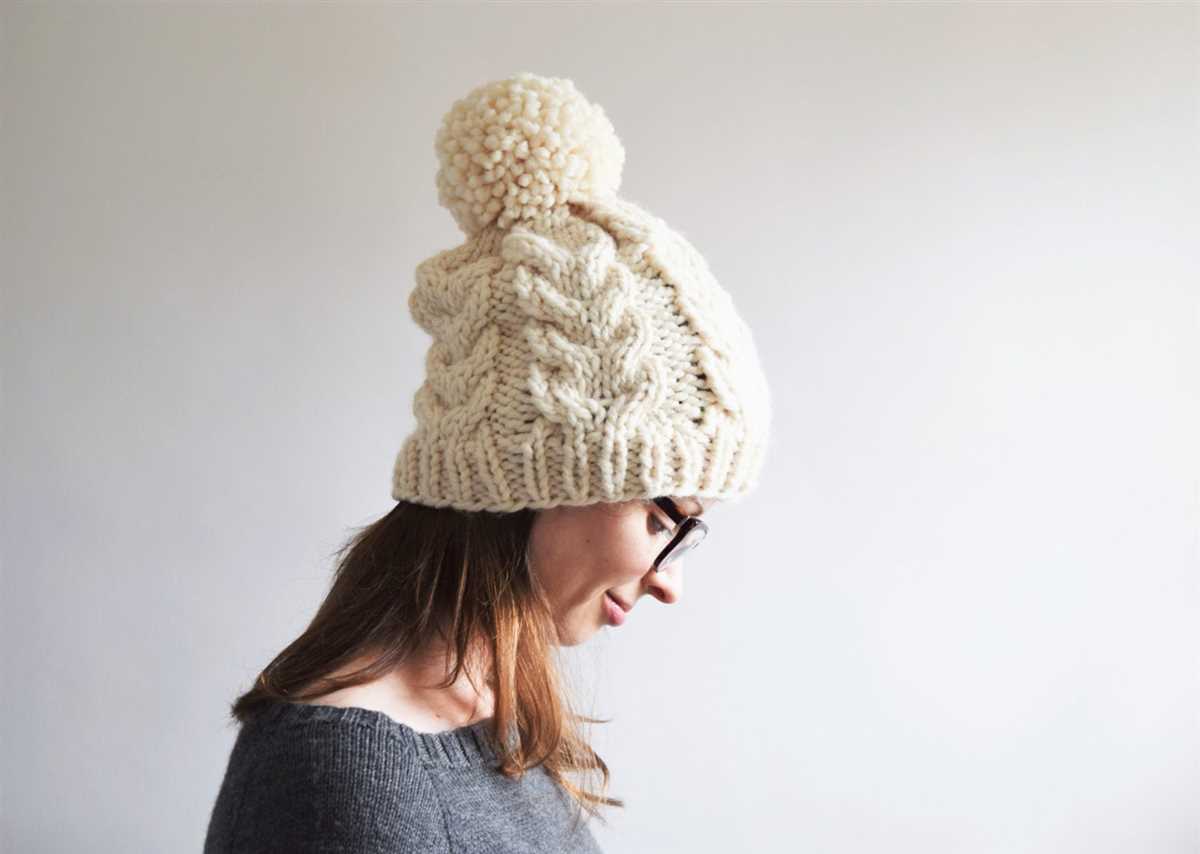 Knitted lion hat pattern