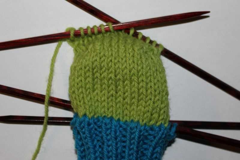 Easy hat pattern knitting circular needle