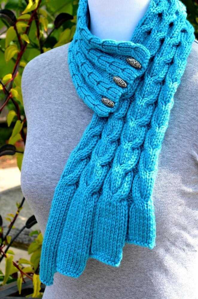 Knit pattern scarf