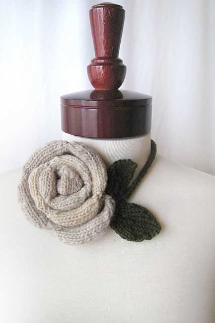 Knit rose pattern