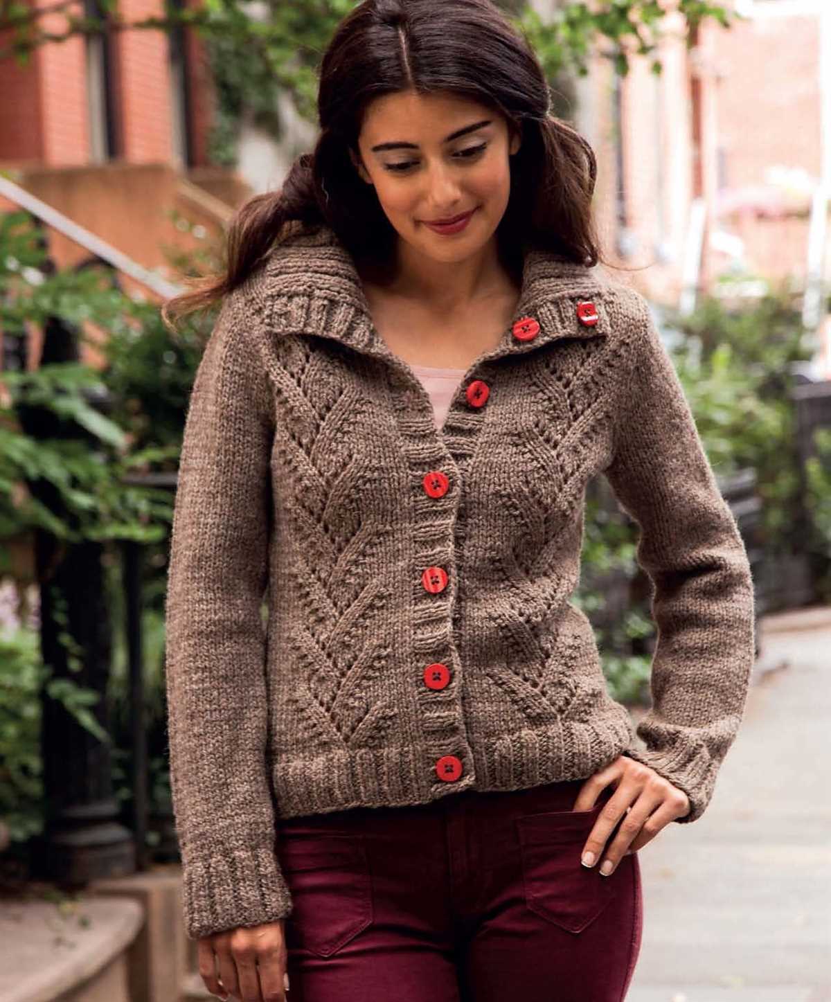 Short cardigan knitting pattern
