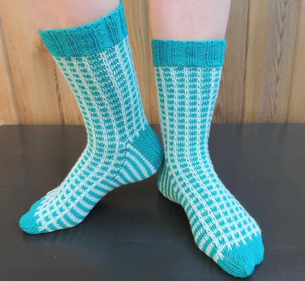 Hand knitted socks free patterns