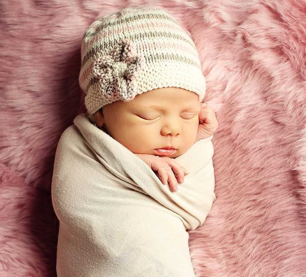 Knit a Comfy and Adorable Hat for Your Newborn with This Free Pattern Newborn baby hat knitting pattern free