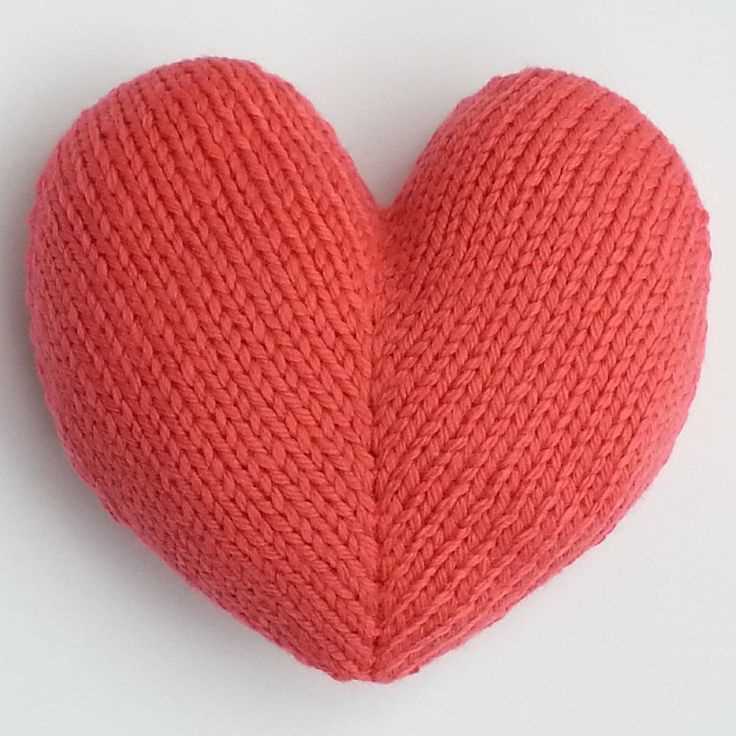 Easy knitted heart pattern